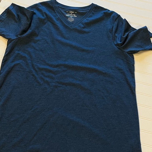 Urban Pipeline Ultimate Tee - Picture 1 of 3